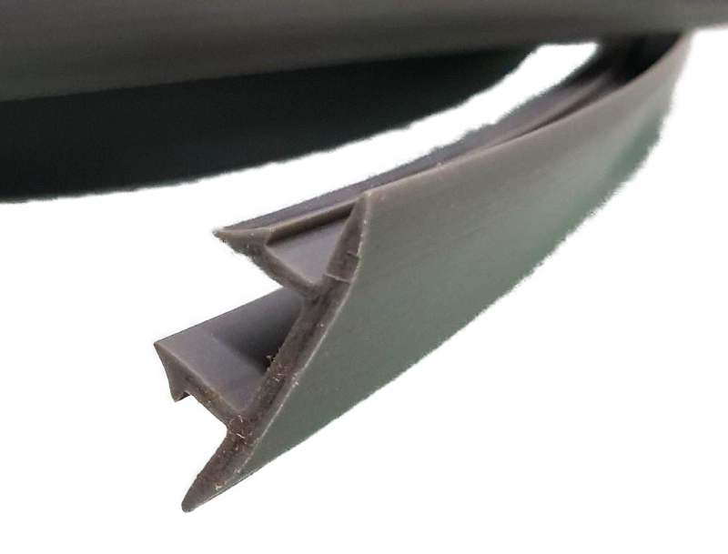 Profilo di copertura binario di sedile grigio PVC